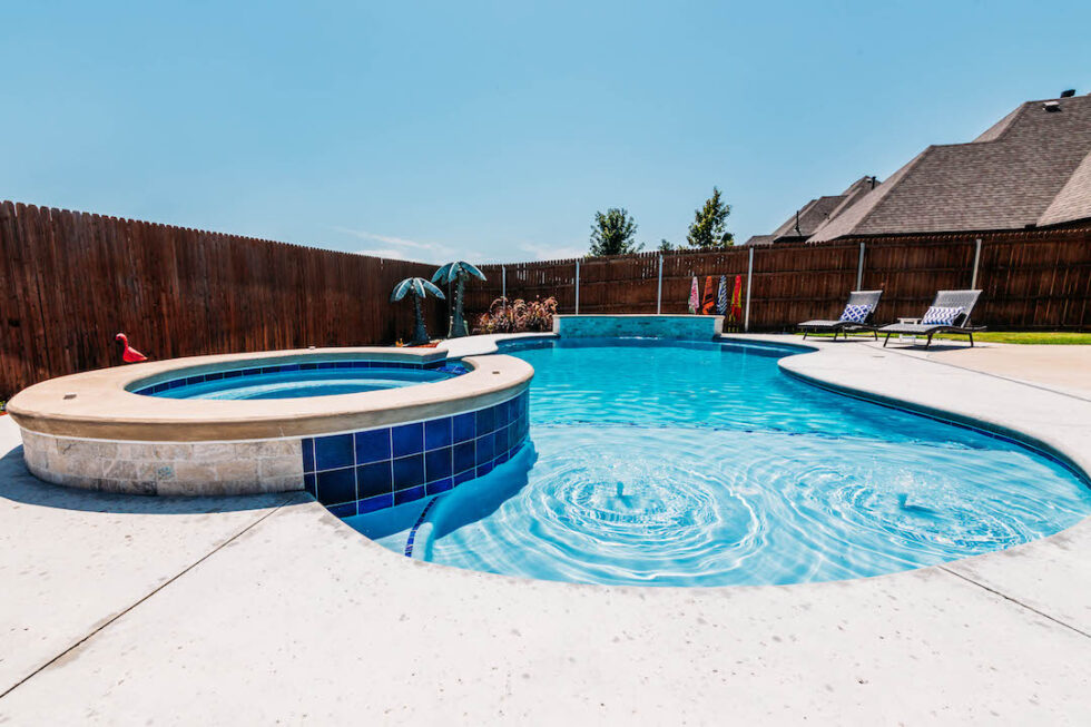 Find The Best Pools in Tulsa Your Backyard Will Be Beautiful